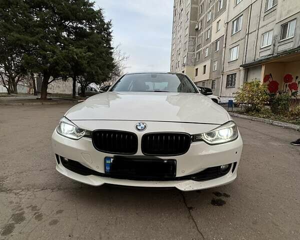 Белый БМВ 3 Серия, объемом двигателя 2 л и пробегом 350 тыс. км за 12500 $, фото 9 на Automoto.ua