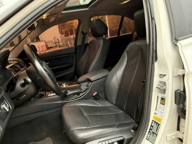 БМВ 3 Серія 2013 у Києві на Automoto.ua Білий БМВ 3 Серія, об'ємом двигуна 2 л та пробігом 200 тис. км за 9900 $, фото 13 на Automoto.ua