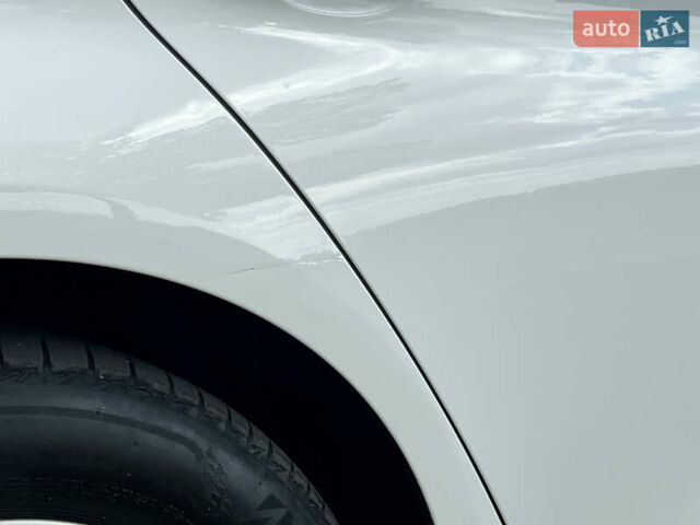 Белый БМВ 3 Серия, объемом двигателя 2 л и пробегом 145 тыс. км за 17700 $, фото 18 на Automoto.ua