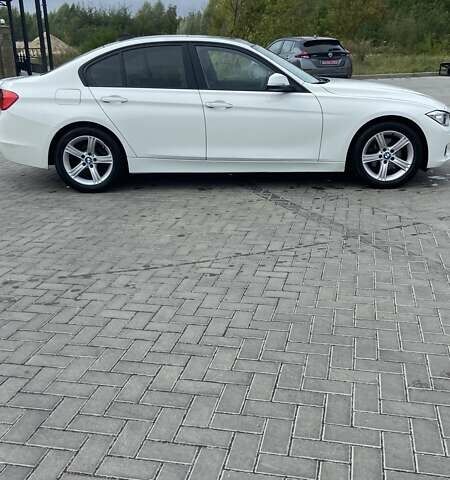 Белый БМВ 3 Серия, объемом двигателя 2 л и пробегом 159 тыс. км за 12900 $, фото 6 на Automoto.ua