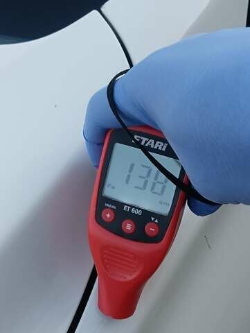 Білий БМВ 3 Серія, об'ємом двигуна 2 л та пробігом 189 тис. км за 15500 $, фото 93 на Automoto.ua