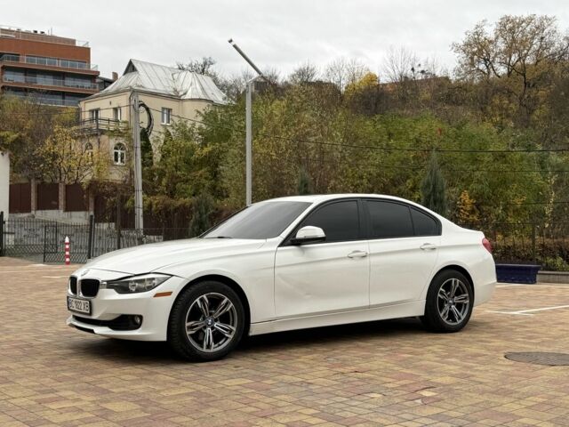 БМВ 3 Серія 2013 у Києві на Automoto.ua Білий БМВ 3 Серія, об'ємом двигуна 2 л та пробігом 200 тис. км за 9900 $, фото 8 на Automoto.ua