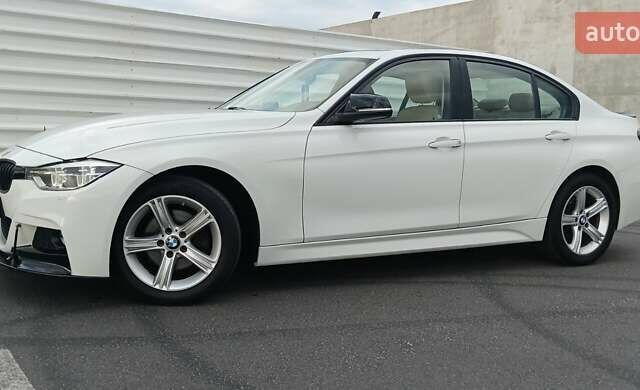 Білий БМВ 3 Серія, об'ємом двигуна 2 л та пробігом 189 тис. км за 15500 $, фото 3 на Automoto.ua