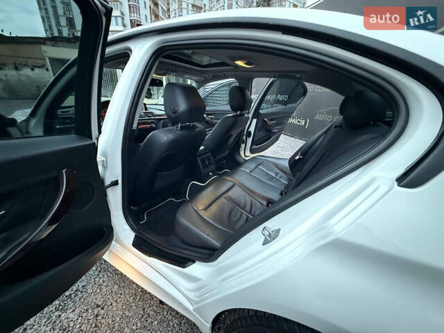 Белый БМВ 3 Серия, объемом двигателя 2 л и пробегом 220 тыс. км за 12800 $, фото 12 на Automoto.ua