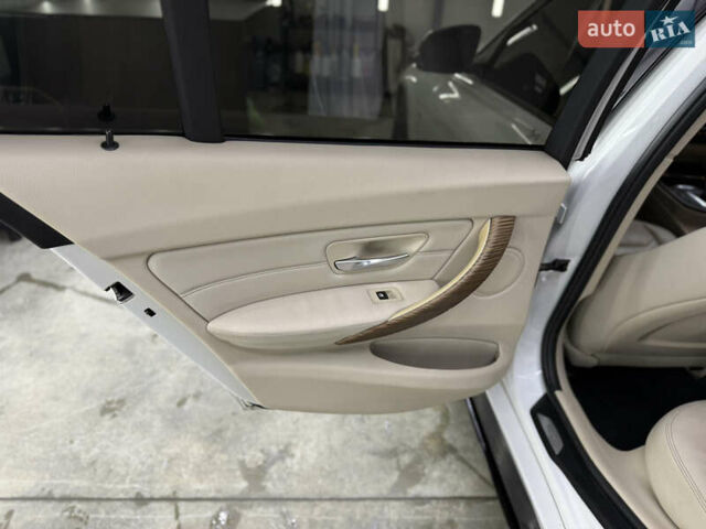 Белый БМВ 3 Серия, объемом двигателя 2 л и пробегом 209 тыс. км за 13999 $, фото 38 на Automoto.ua