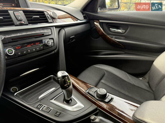 БМВ 3 Серия 2013 в Одессе на Automoto.ua Белый БМВ 3 Серия, объемом двигателя 2 л и пробегом 138 тыс. км за 10900 $, фото 23 на Automoto.ua