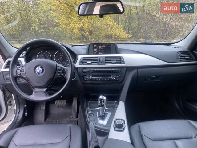 БМВ 3 Серия 2013 в Пирятине на Automoto.ua Белый БМВ 3 Серия, объемом двигателя 2 л и пробегом 203 тыс. км за 11500 $, фото 9 на Automoto.ua