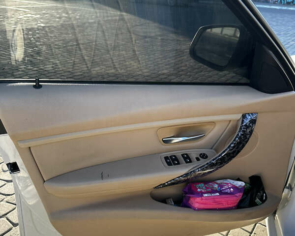 Білий БМВ 3 Серія, об'ємом двигуна 2 л та пробігом 194 тис. км за 10450 $, фото 20 на Automoto.ua