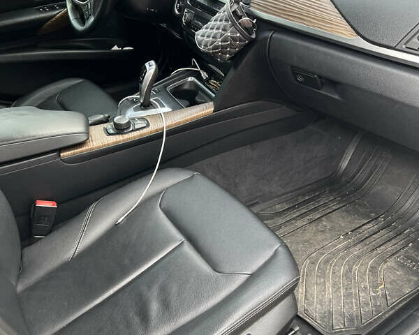 БМВ 3 Серия 2013 в Полонном на Automoto.ua Белый БМВ 3 Серия, объемом двигателя 2 л и пробегом 161 тыс. км за 14800 $, фото 4 на Automoto.ua