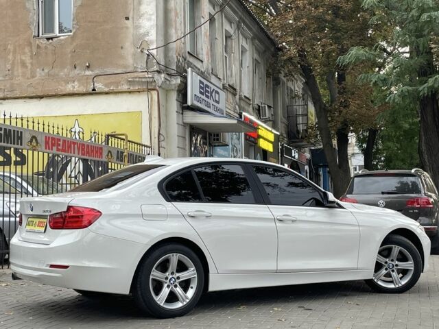 Белый БМВ 3 Серия, объемом двигателя 2 л и пробегом 219 тыс. км за 11000 $, фото 6 на Automoto.ua