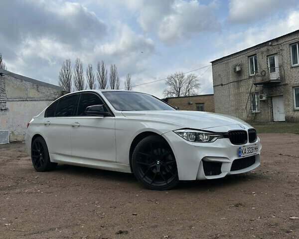 Белый БМВ 3 Серия, объемом двигателя 2 л и пробегом 270 тыс. км за 14500 $, фото 2 на Automoto.ua