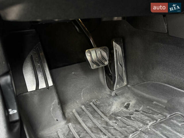 Білий БМВ 3 Серія, об'ємом двигуна 3 л та пробігом 186 тис. км за 18500 $, фото 28 на Automoto.ua