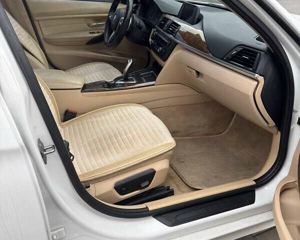 Белый БМВ 3 Серия, объемом двигателя 2 л и пробегом 200 тыс. км за 8200 $, фото 4 на Automoto.ua