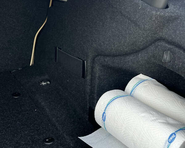 Білий БМВ 3 Серія, об'ємом двигуна 2 л та пробігом 130 тис. км за 14300 $, фото 33 на Automoto.ua