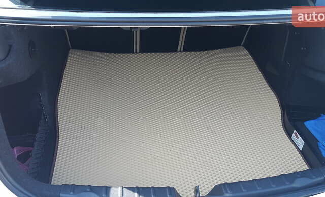 Белый БМВ 3 Серия, объемом двигателя 2 л и пробегом 187 тыс. км за 13000 $, фото 24 на Automoto.ua