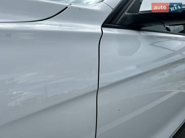 Белый БМВ 3 Серия, объемом двигателя 2 л и пробегом 145 тыс. км за 17700 $, фото 17 на Automoto.ua