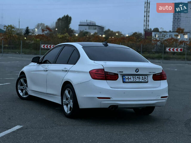 БМВ 3 Серия 2013 в Киеве на Automoto.ua Белый БМВ 3 Серия, объемом двигателя 2 л и пробегом 129 тыс. км за 11700 $, фото 4 на Automoto.ua