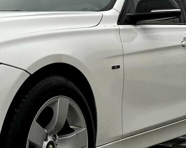 Білий БМВ 3 Серія, об'ємом двигуна 2 л та пробігом 330 тис. км за 13400 $, фото 16 на Automoto.ua