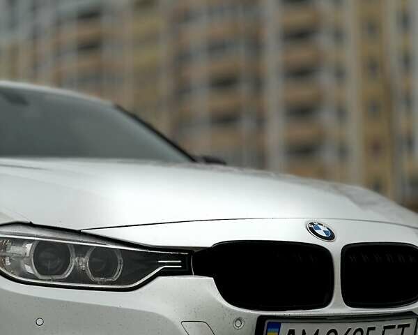 Білий БМВ 3 Серія, об'ємом двигуна 2 л та пробігом 330 тис. км за 13400 $, фото 15 на Automoto.ua