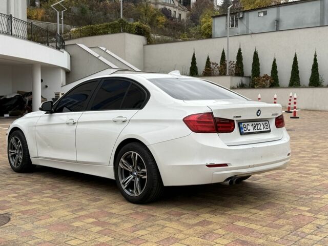 БМВ 3 Серія 2013 у Києві на Automoto.ua Білий БМВ 3 Серія, об'ємом двигуна 2 л та пробігом 200 тис. км за 9900 $, фото 6 на Automoto.ua