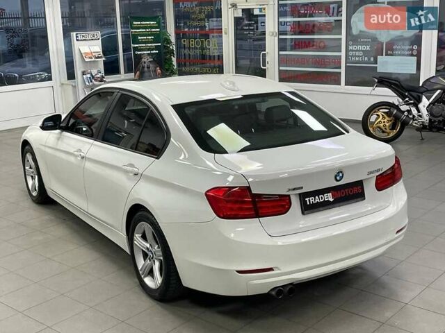 Белый БМВ 3 Серия, объемом двигателя 2 л и пробегом 158 тыс. км за 12790 $, фото 7 на Automoto.ua