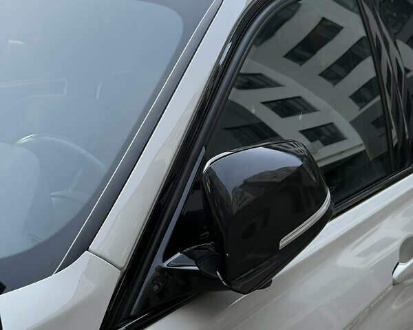 Белый БМВ 3 Серия, объемом двигателя 2 л и пробегом 200 тыс. км за 16900 $, фото 10 на Automoto.ua