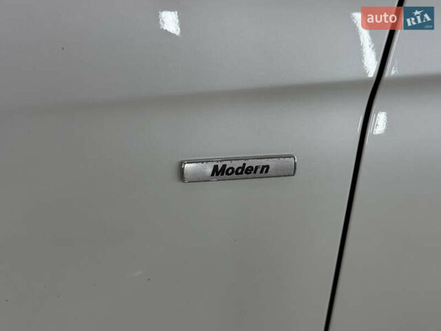 Белый БМВ 3 Серия, объемом двигателя 2 л и пробегом 209 тыс. км за 13999 $, фото 6 на Automoto.ua