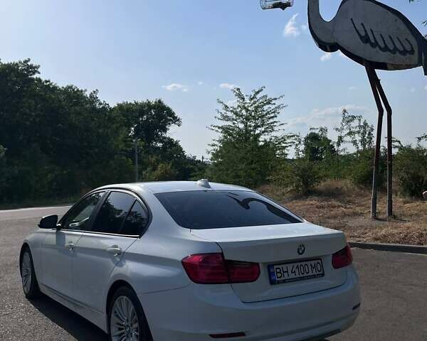 Белый БМВ 3 Серия, объемом двигателя 2 л и пробегом 224 тыс. км за 12500 $, фото 5 на Automoto.ua