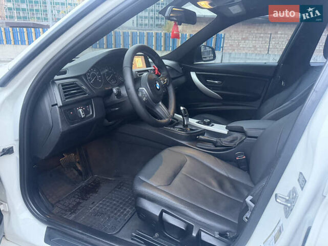 БМВ 3 Серия 2013 в Киеве на Automoto.ua Белый БМВ 3 Серия, объемом двигателя 2 л и пробегом 229 тыс. км за 11300 $, фото 17 на Automoto.ua