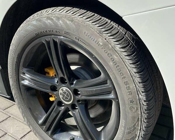 Белый БМВ 3 Серия, объемом двигателя 2 л и пробегом 115 тыс. км за 16000 $, фото 14 на Automoto.ua