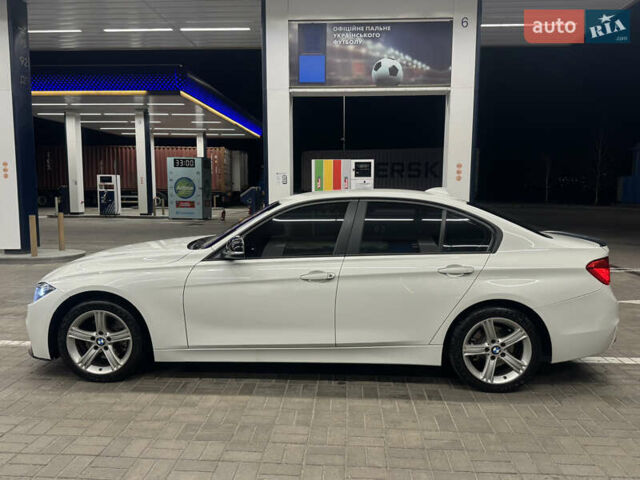 БМВ 3 Серия 2013 в Днепре (Днепропетровске) на Automoto.ua Белый БМВ 3 Серия, объемом двигателя 2 л и пробегом 210 тыс. км за 13000 $, фото 6 на Automoto.ua