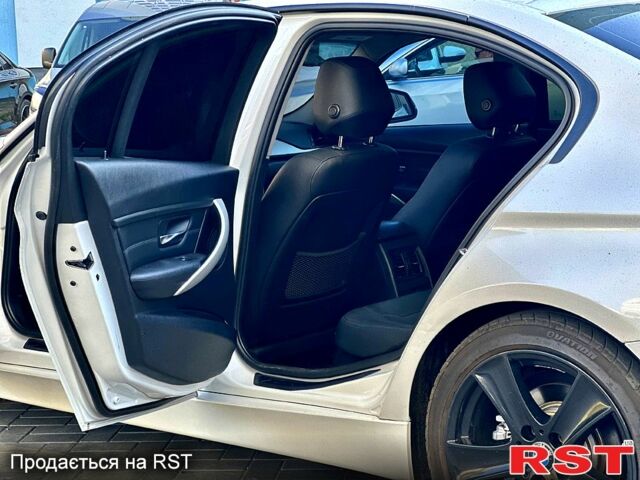 Белый БМВ 3 Серия, объемом двигателя 2 л и пробегом 270 тыс. км за 12500 $, фото 10 на Automoto.ua