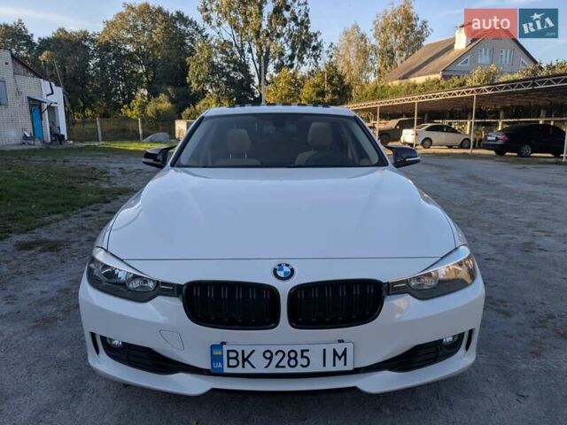Белый БМВ 3 Серия, объемом двигателя 2 л и пробегом 240 тыс. км за 12500 $, фото 18 на Automoto.ua