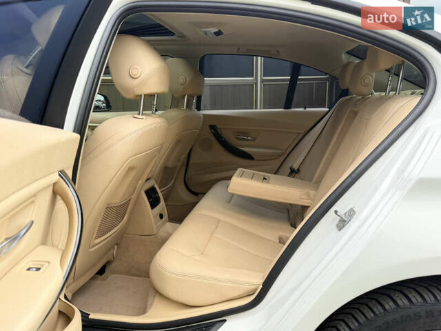 Белый БМВ 3 Серия, объемом двигателя 2 л и пробегом 200 тыс. км за 12000 $, фото 18 на Automoto.ua