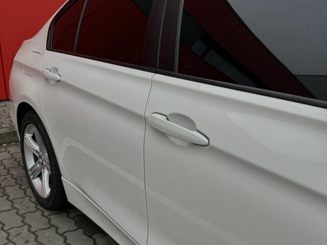 Белый БМВ 3 Серия, объемом двигателя 2 л и пробегом 148 тыс. км за 13500 $, фото 3 на Automoto.ua