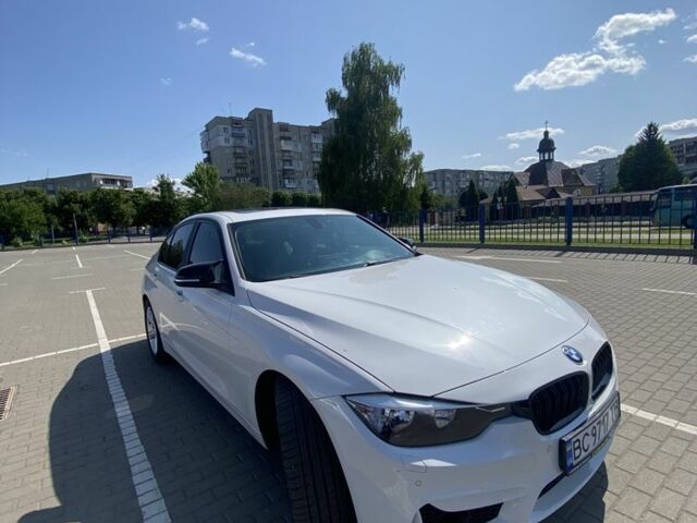Белый БМВ 3 Серия, объемом двигателя 2 л и пробегом 170 тыс. км за 12800 $, фото 9 на Automoto.ua