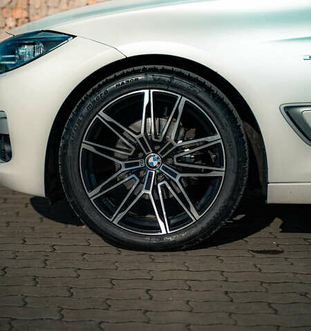 Білий БМВ 3 Серія, об'ємом двигуна 2 л та пробігом 229 тис. км за 17700 $, фото 5 на Automoto.ua