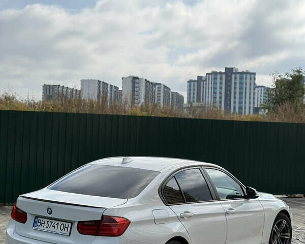 Белый БМВ 3 Серия, объемом двигателя 2 л и пробегом 257 тыс. км за 12400 $, фото 11 на Automoto.ua