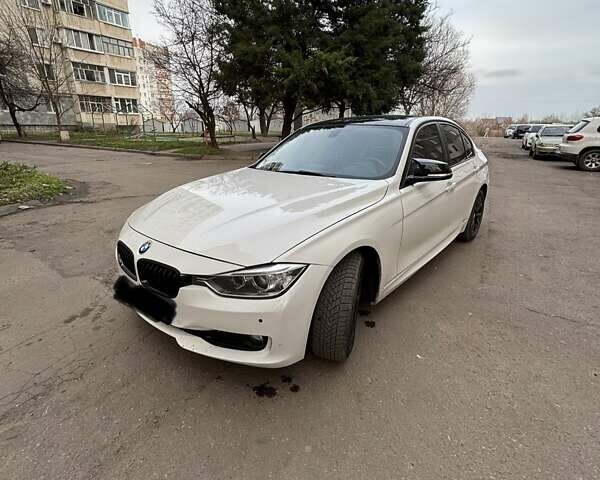 Белый БМВ 3 Серия, объемом двигателя 2 л и пробегом 350 тыс. км за 12500 $, фото 6 на Automoto.ua