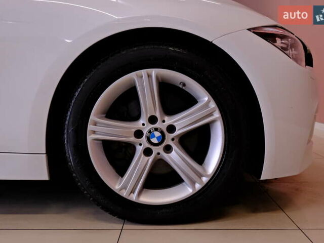 Белый БМВ 3 Серия, объемом двигателя 2 л и пробегом 245 тыс. км за 14500 $, фото 16 на Automoto.ua
