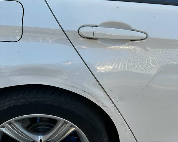 Білий БМВ 3 Серія, об'ємом двигуна 2 л та пробігом 194 тис. км за 10450 $, фото 11 на Automoto.ua