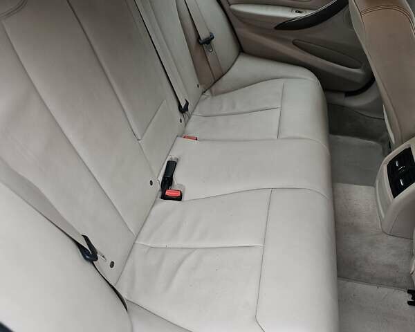 Белый БМВ 3 Серия, объемом двигателя 2 л и пробегом 97 тыс. км за 17300 $, фото 39 на Automoto.ua