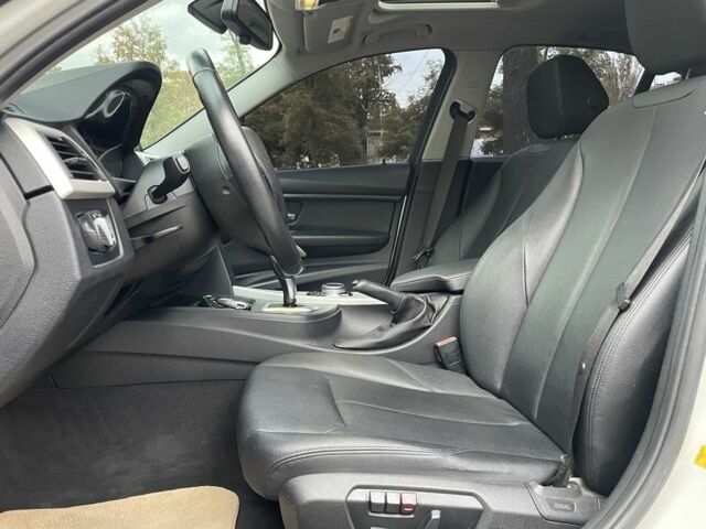 Белый БМВ 3 Серия, объемом двигателя 2 л и пробегом 219 тыс. км за 11000 $, фото 9 на Automoto.ua