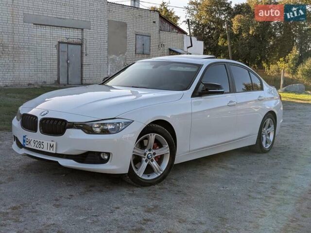 Белый БМВ 3 Серия, объемом двигателя 2 л и пробегом 240 тыс. км за 12500 $, фото 4 на Automoto.ua