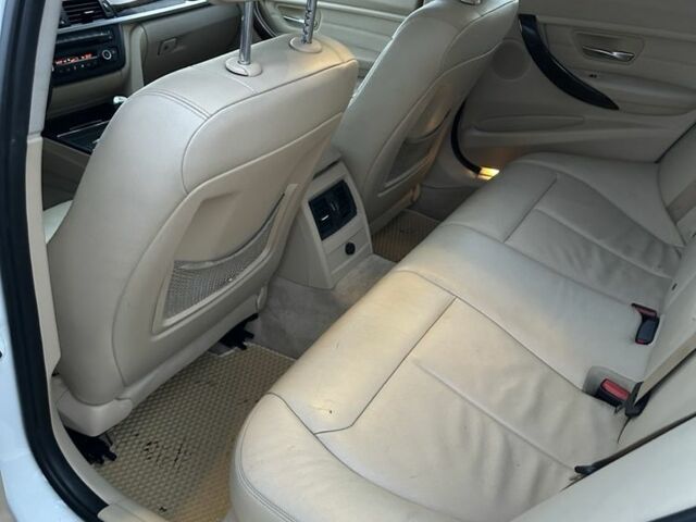 Белый БМВ 3 Серия, объемом двигателя 2 л и пробегом 200 тыс. км за 8900 $, фото 6 на Automoto.ua