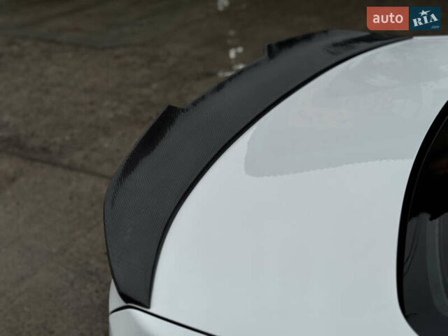 Білий БМВ 3 Серія, об'ємом двигуна 3 л та пробігом 186 тис. км за 18500 $, фото 16 на Automoto.ua