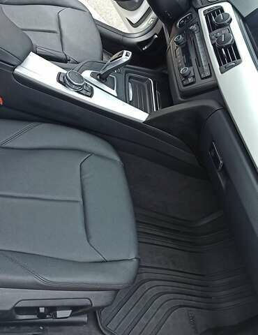 Білий БМВ 3 Серія, об'ємом двигуна 2 л та пробігом 155 тис. км за 15000 $, фото 9 на Automoto.ua