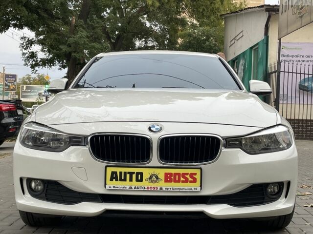 Белый БМВ 3 Серия, объемом двигателя 2 л и пробегом 219 тыс. км за 11000 $, фото 4 на Automoto.ua