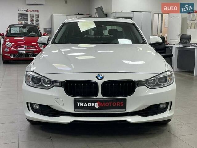Белый БМВ 3 Серия, объемом двигателя 2 л и пробегом 158 тыс. км за 13990 $, фото 2 на Automoto.ua