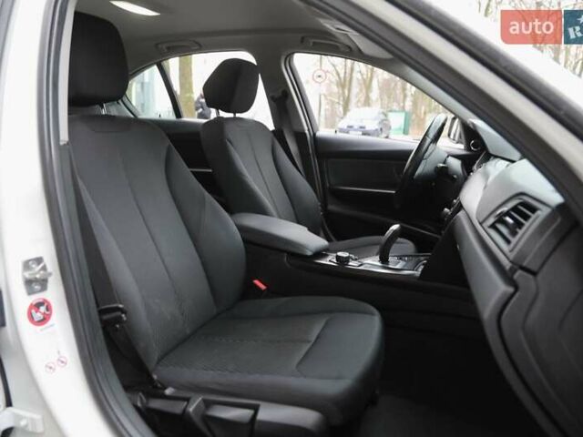 Белый БМВ 3 Серия, объемом двигателя 2 л и пробегом 180 тыс. км за 13000 $, фото 9 на Automoto.ua